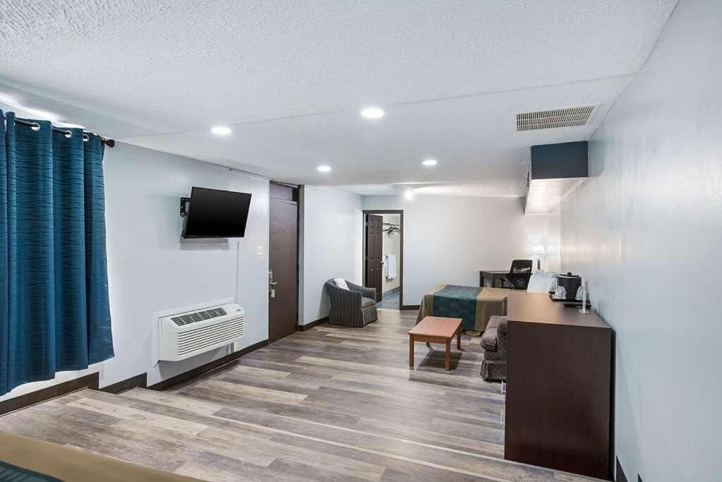 Red Carpet Inn & Suites Nj-73 แฮมมอนตัน ภายนอก รูปภาพ